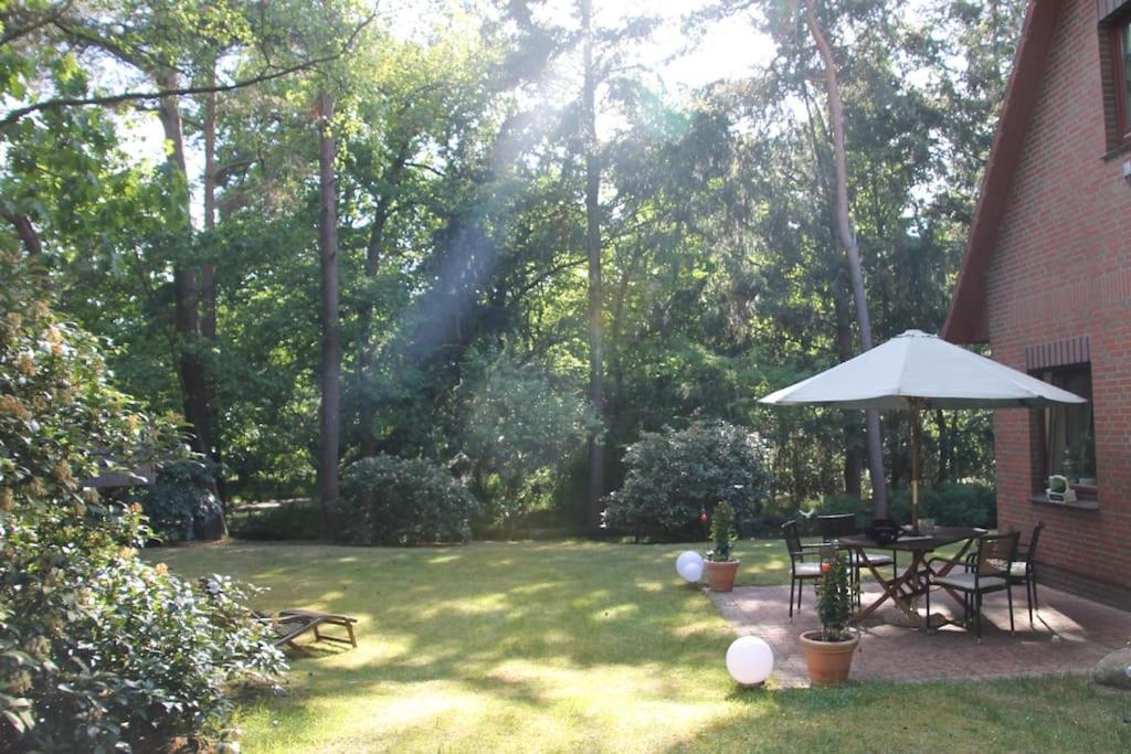 Ferienhaus Am Waldesrand Hatten Bagian luar foto